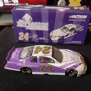 2001 Jeff Gordon Foundation Diecast